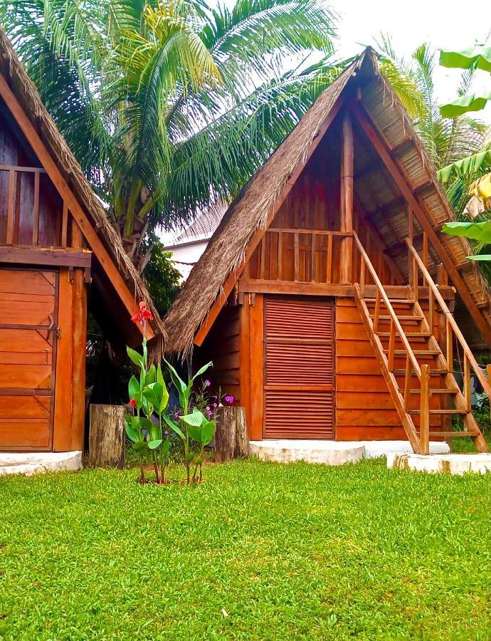 Lazy Bones Hostel Koh Rong Sanloem Exterior photo