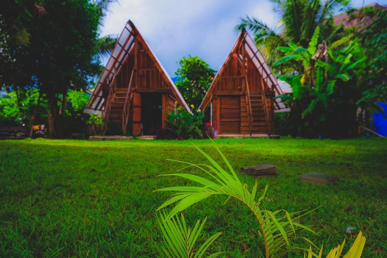 Lazy Bones Hostel Koh Rong Sanloem Exterior photo