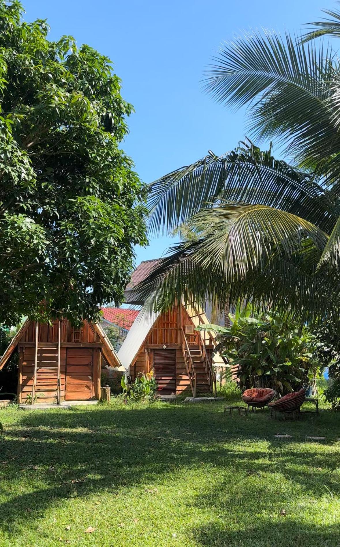 Lazy Bones Hostel Koh Rong Sanloem Exterior photo