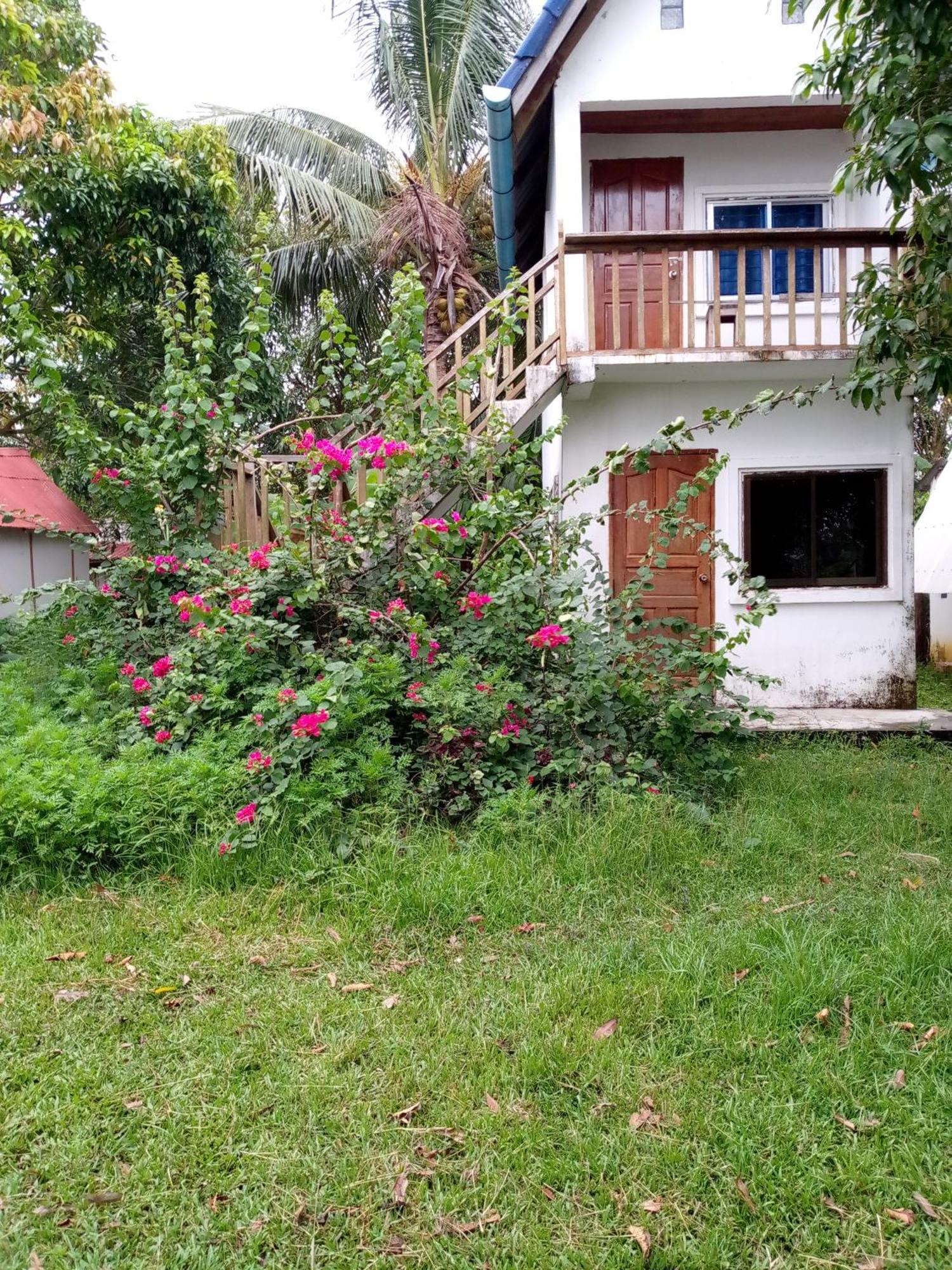 Lazy Bones Hostel Koh Rong Sanloem Exterior photo