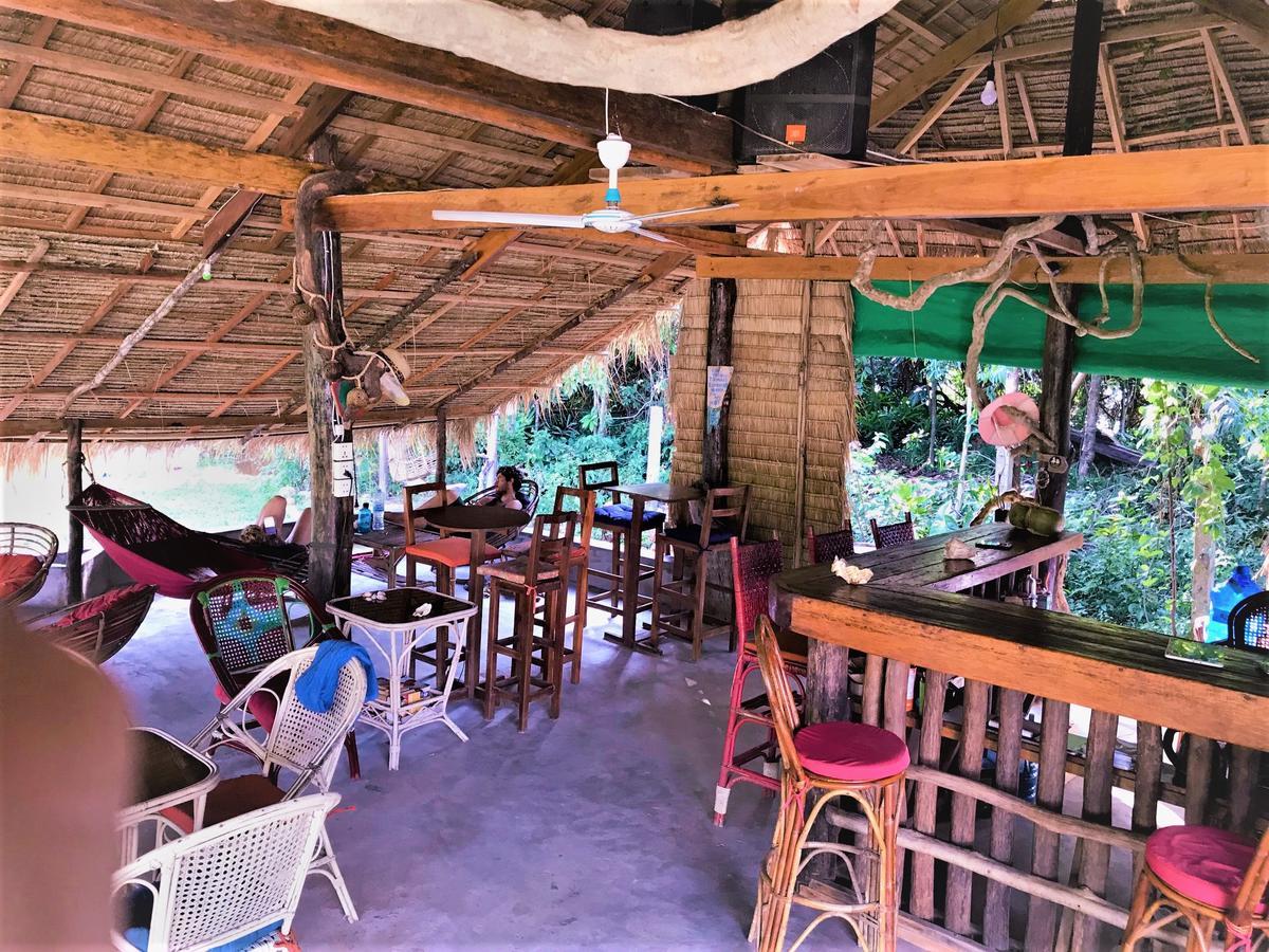 Lazy Bones Hostel Koh Rong Sanloem Exterior photo