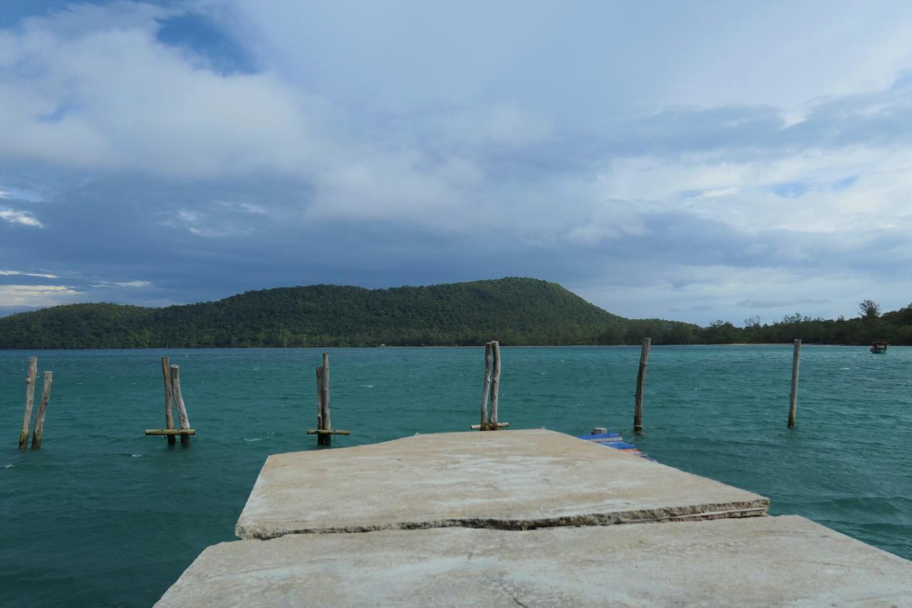 Lazy Bones Hostel Koh Rong Sanloem Exterior photo