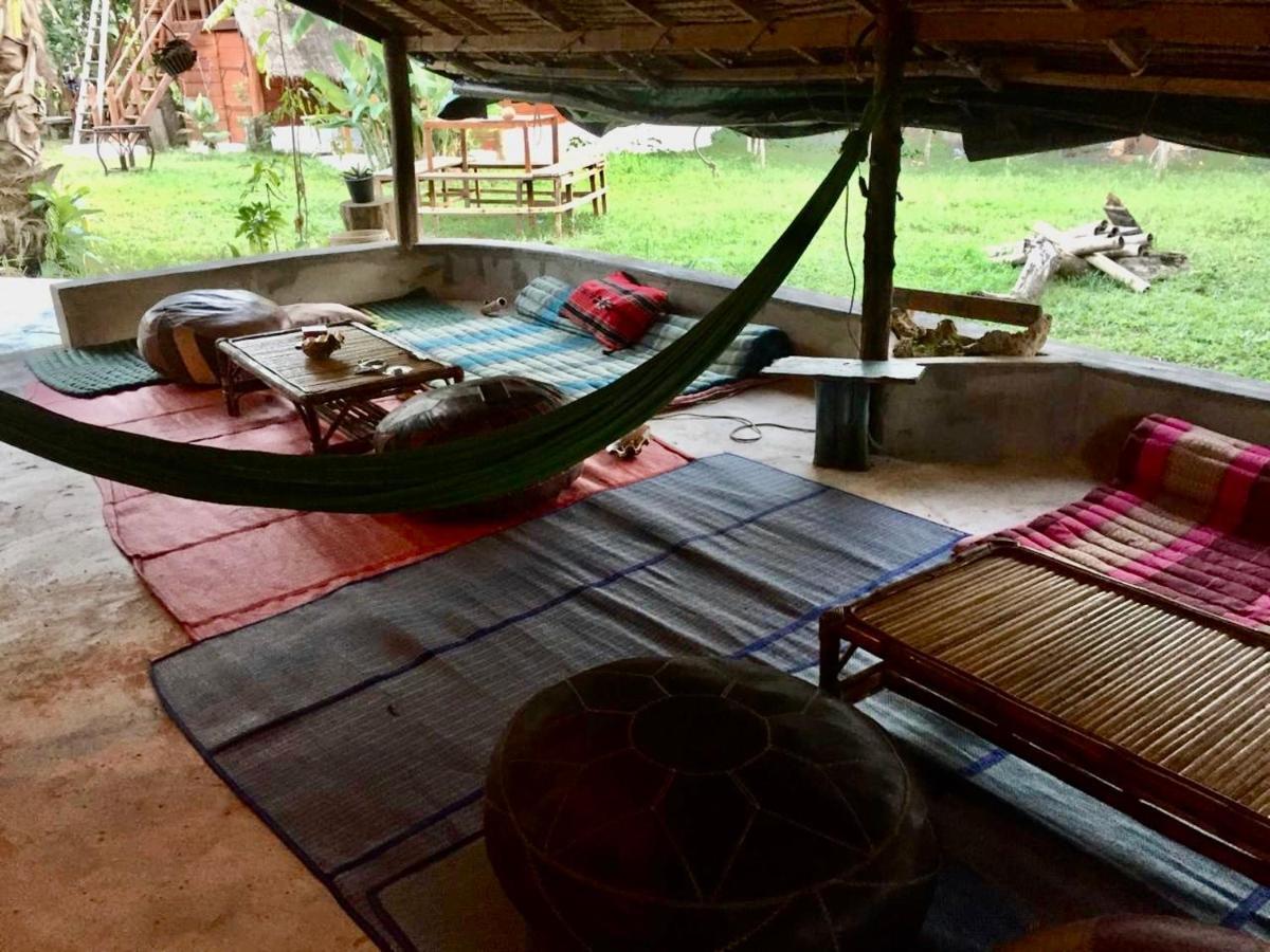 Lazy Bones Hostel Koh Rong Sanloem Exterior photo